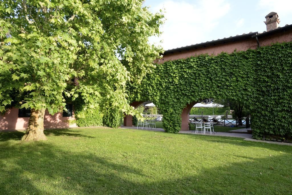 Braccagni Le Versegge Resort الغرفة الصورة